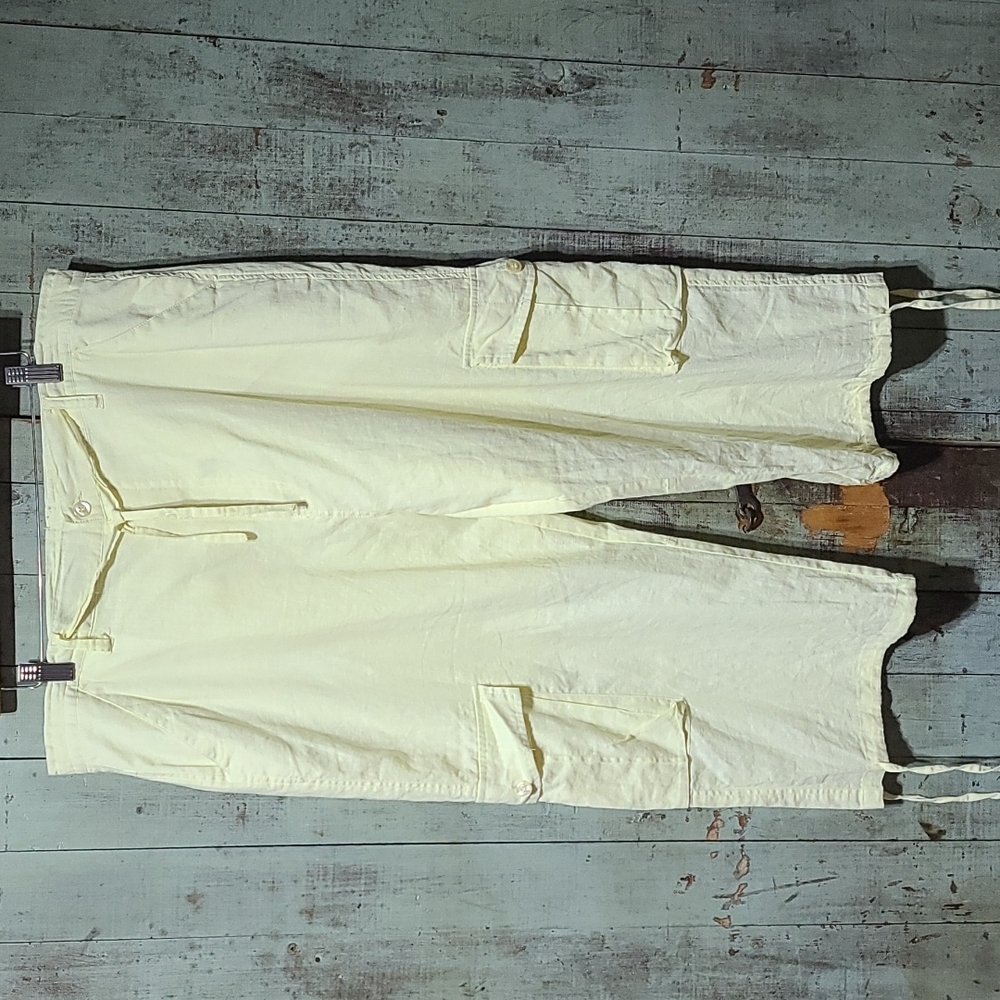 Alive linen blend capris